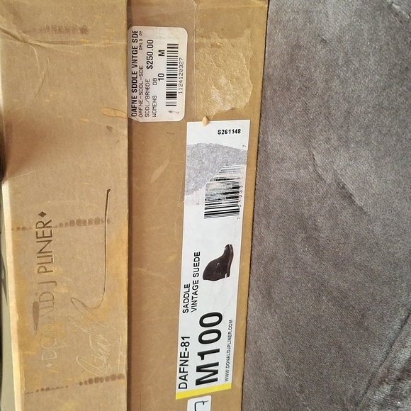 Donald J Pliner 'Dafne' Suede Booties - Picture 8 of 8